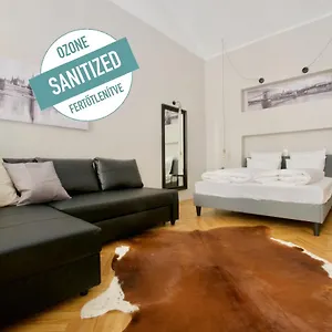 Standard By Hi5 - Steindl Street , Budapest Ungheria