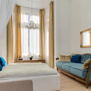 https://bella-delux-apartment.inbudapesthotels.com